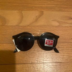 NWT RayBan Sunglasses